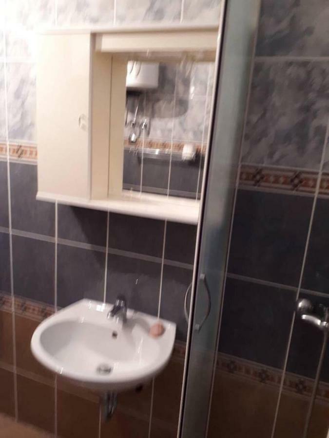 Apartments Horvat On Island Pag Влашичі Екстер'єр фото