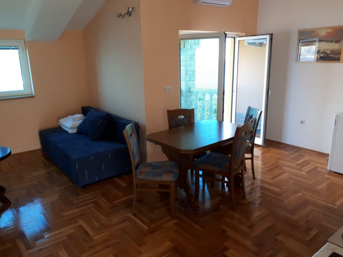 Apartments Horvat On Island Pag Влашичі Екстер'єр фото