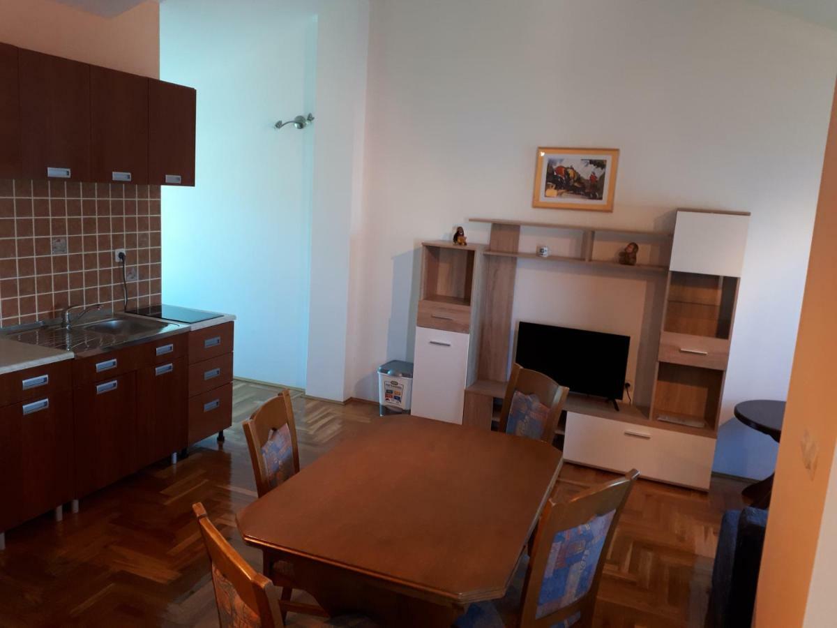 Apartments Horvat On Island Pag Влашичі Екстер'єр фото